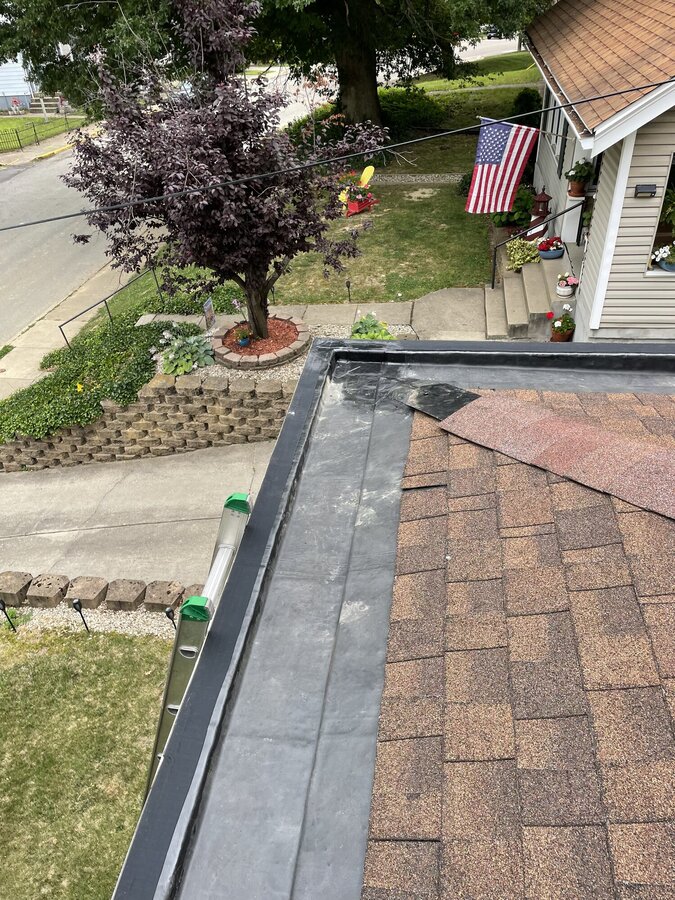 Lined box gutters